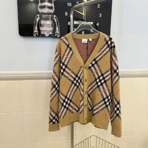 Cardigan Élégant à Carreaux Classiques Beige